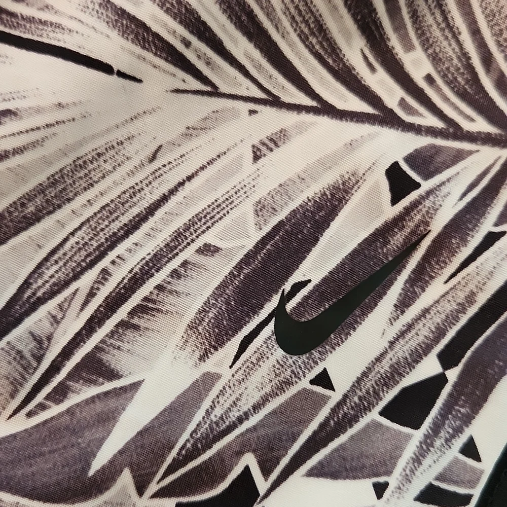Nike Dri-Fit Tempo Running Shorts Tropical Floral Print Black White M